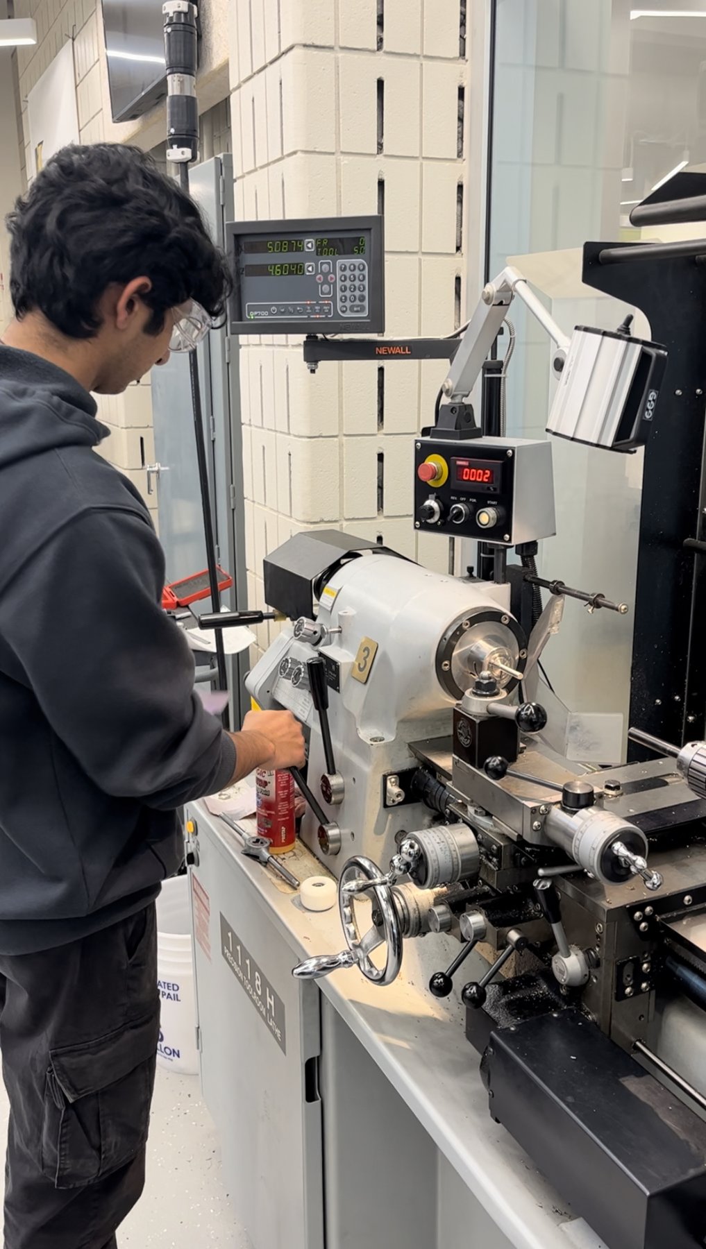 Turning at the metal lathe